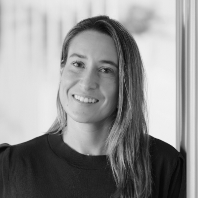 Naomi Riu Naomi Riu - Financial Director | RIU Hotels & Resorts